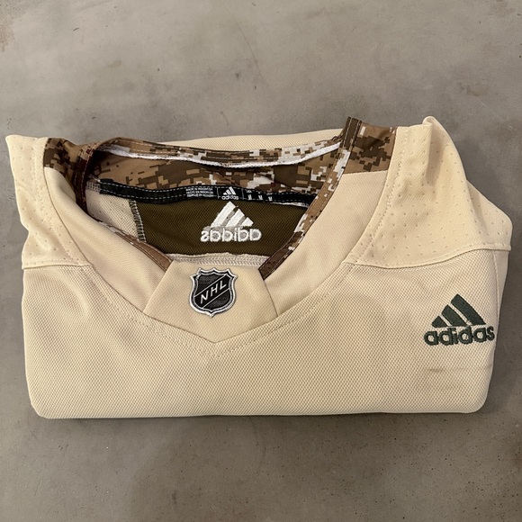 Adidas Winnipeg Jets Jersey M - Picture 6 of 6